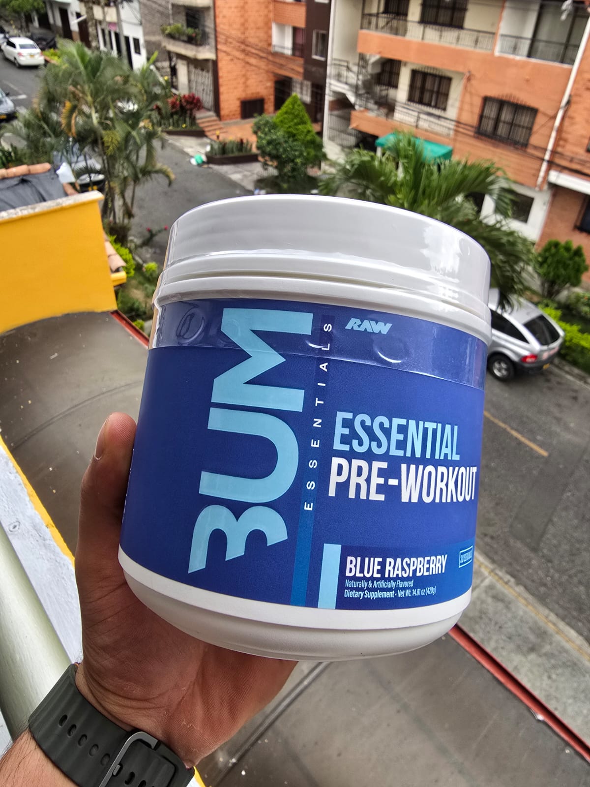 Pre-Entreno RAW BUM Essentials  30 servicios